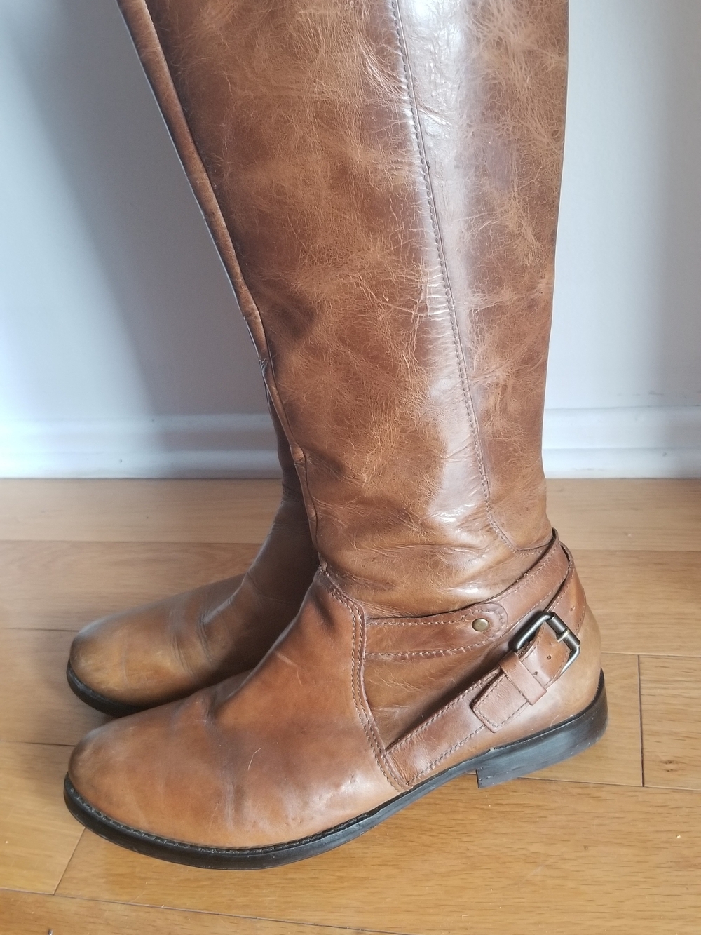 Gorgeous Vintage Bernardo Leather Boots - Made In Brazil - Size 8